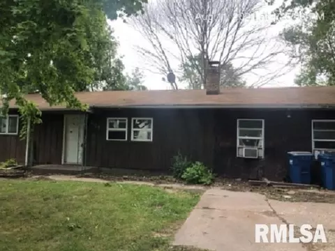 1914 14th St, Silvis, IL 61282 photo 1
