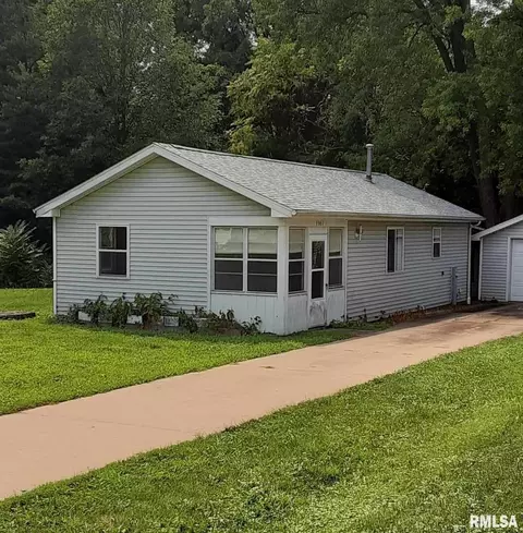 3541 41st St, Moline, IL 61265 photo 1
