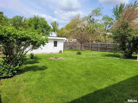 305 5th St, Hampton, IL 61256 photo 3