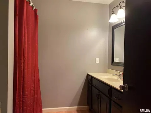 642 Indian Hill Dr, Herrin, IL 62948 photo 18