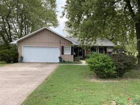 642 Indian Hill Dr, Herrin, IL 62948 photo 3