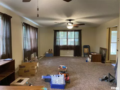 642 Indian Hill Dr, Herrin, IL 62948 photo 6