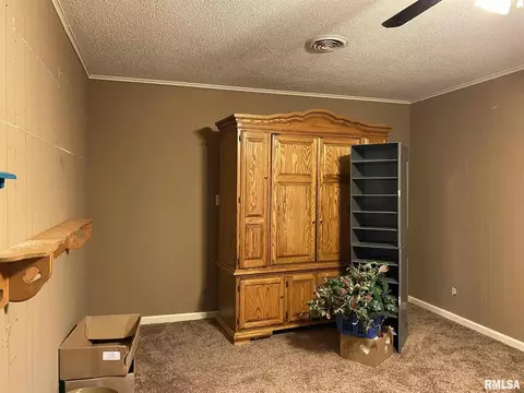 642 Indian Hill Dr, Herrin, IL 62948 photo 8