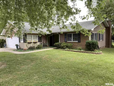 642 Indian Hill Dr, Herrin, IL 62948 photo 2