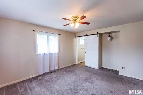 504 E Clark Trl, Herrin, IL 62948 photo 31