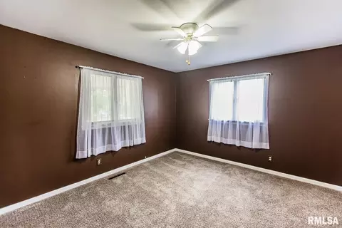 504 E Clark Trl, Herrin, IL 62948 photo 28