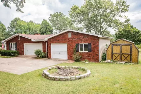 504 E Clark Trl, Herrin, IL 62948 photo 41
