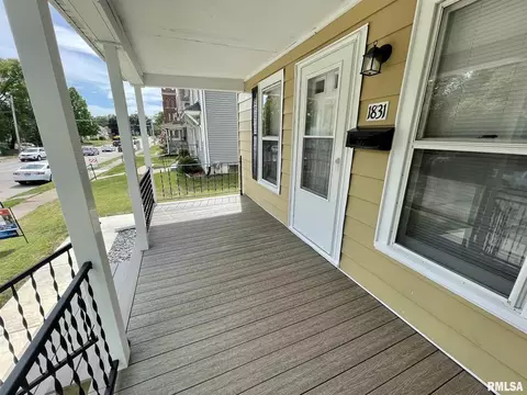 1831 12th St, Moline, IL 61265 photo 4