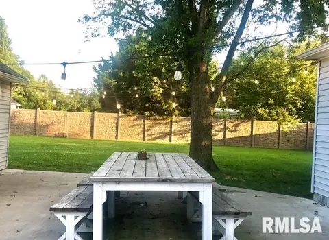 13790 Ewing Rd, Whittington, IL 62897 photo 7