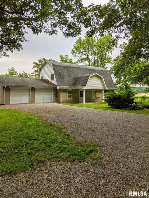 9318 Summers Rd, Benton, IL 62812 photo 1