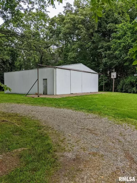 9318 Summers Rd, Benton, IL 62812 photo 10