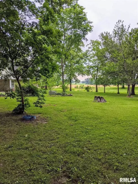 9318 Summers Rd, Benton, IL 62812 photo 3