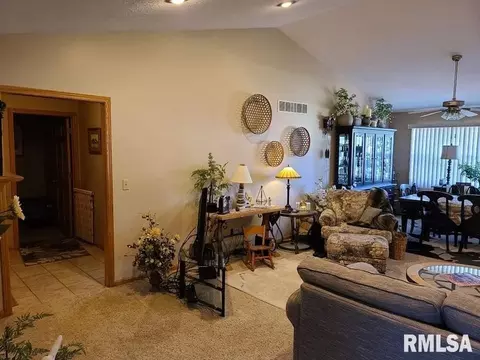 609 16th Pl, Fulton, IL 61252 photo 4