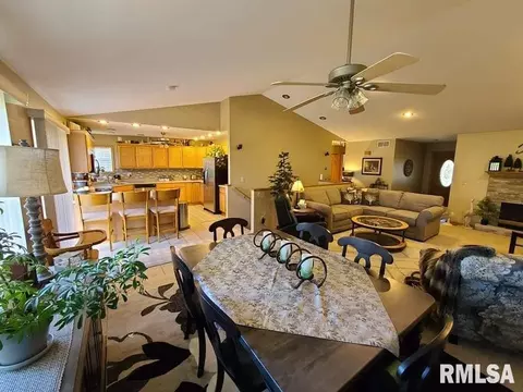 609 16th Pl, Fulton, IL 61252 photo 6