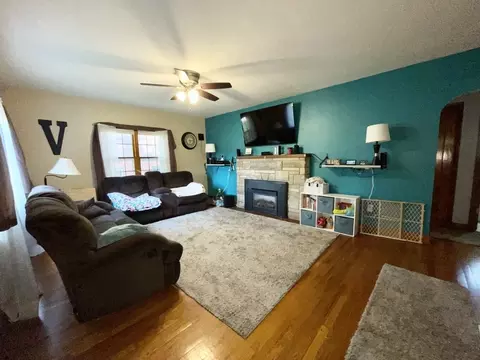 1125 W Main St, Thomson, IL 61285 photo 7