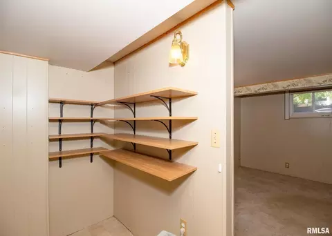 1002 25th St, Moline, IL 61265 photo 22