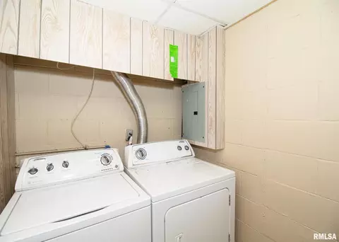 1002 25th St, Moline, IL 61265 photo 30