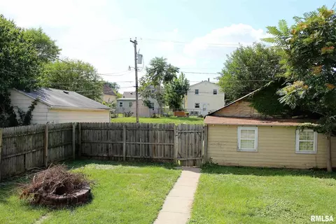 1911 11th St, Moline, IL 61265 photo 16