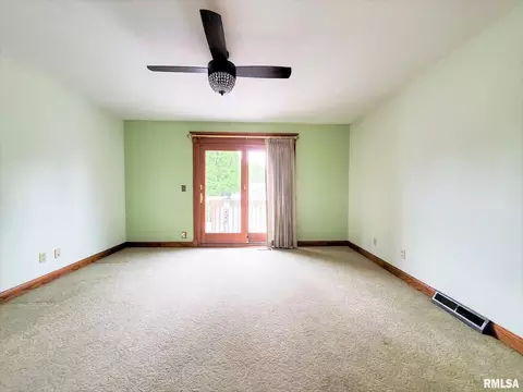 4915 52nd Ave, Moline, IL 61265 photo 18