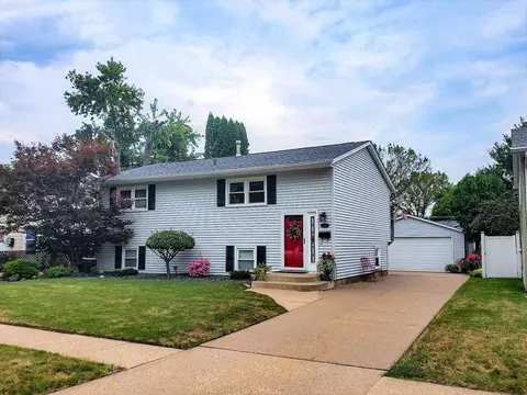 4915 52nd Ave, Moline, IL 61265 photo 2