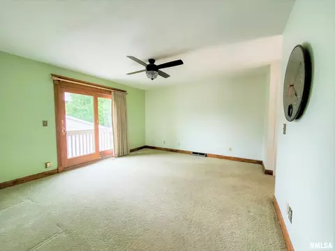 4915 52nd Ave, Moline, IL 61265 photo 12