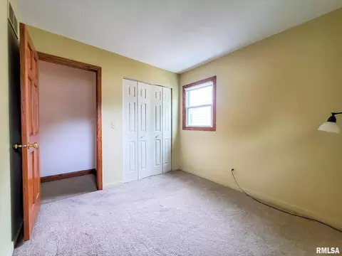 4915 52nd Ave, Moline, IL 61265 photo 16