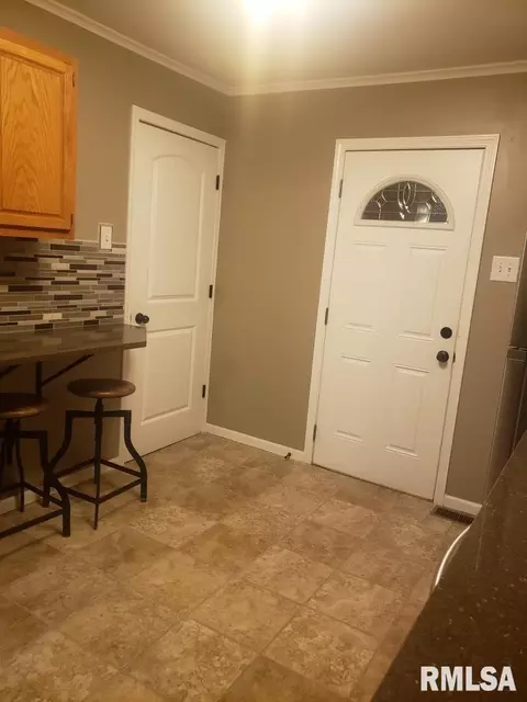 5317 12th Ave, Moline, IL 61265 photo 3