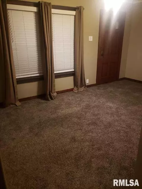5317 12th Ave, Moline, IL 61265 photo 2