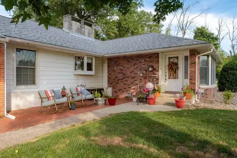220 Wyatt Dr, Herrin, IL 62948 photo 3
