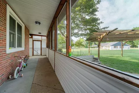 220 Wyatt Dr, Herrin, IL 62948 photo 27