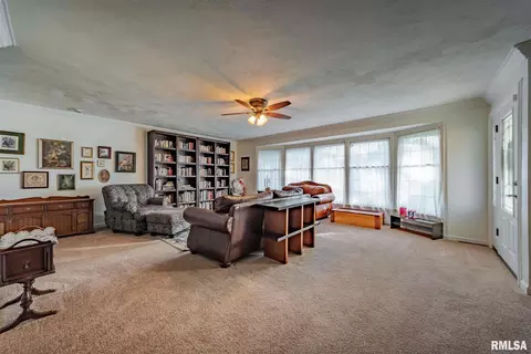 220 Wyatt Dr, Herrin, IL 62948 photo 7