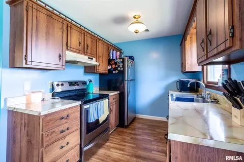 2209 Melanie Ln, Marion, IL 62959 photo 5
