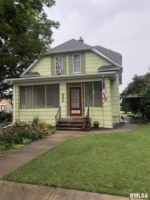 234 E Durant St, Walcott, IA 52773 photo 1