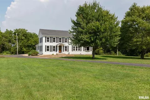 501 E High St, Cleveland, IL 61241 photo 3