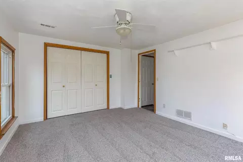 501 E High St, Cleveland, IL 61241 photo 19