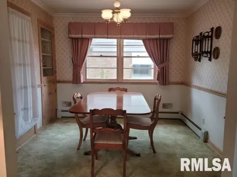 2391 29th St, Moline, IL 61265 photo 7