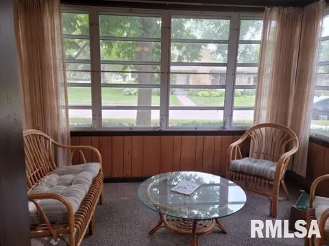 2391 29th St, Moline, IL 61265 photo 10