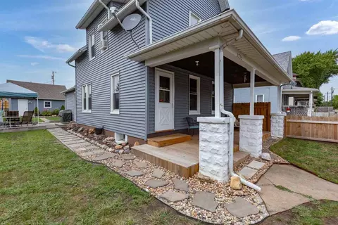 1715 16th St, Moline, IL 61265 photo 4