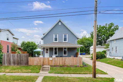 1715 16th St, Moline, IL 61265 photo 1
