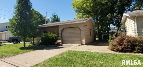 1125 48th St, Moline, IL 61265 photo 2