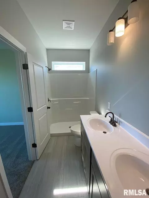 602 17th Ave, Silvis, IL 61282 photo 5