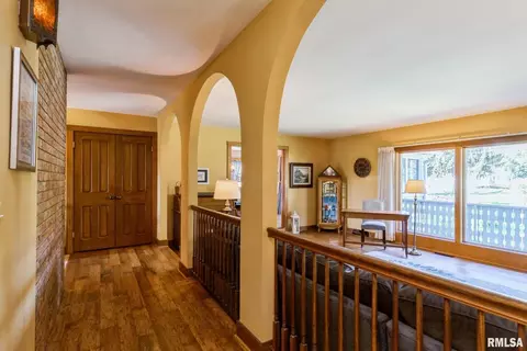1111 6th Ave, Silvis, IL 61282 photo 11