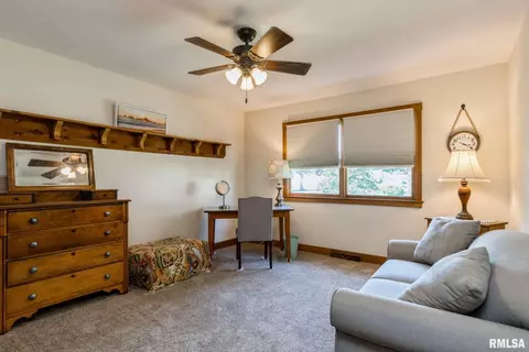 1111 6th Ave, Silvis, IL 61282 photo 19
