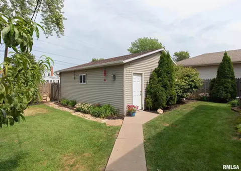 1507 Maple Ln, Moline, IL 61265 photo 27