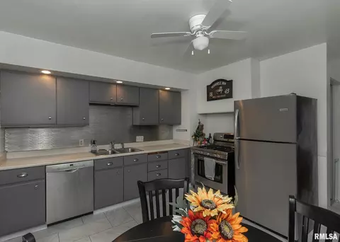 1507 Maple Ln, Moline, IL 61265 photo 7