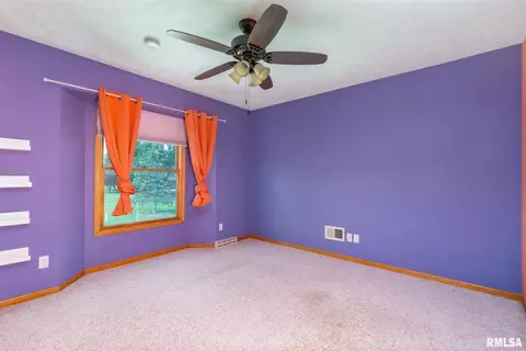 909 14th St, Silvis, IL 61282 photo 10