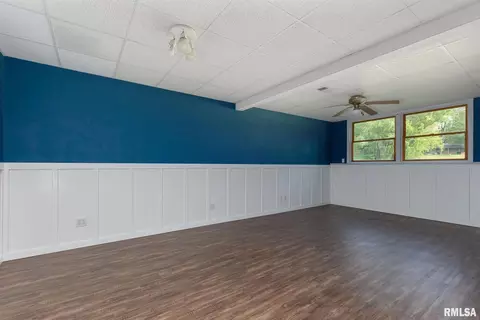 909 14th St, Silvis, IL 61282 photo 27