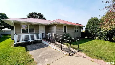 333 W 5th St, Bennett, IA 52721 photo 1