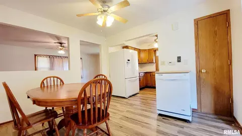 333 W 5th St, Bennett, IA 52721 photo 17