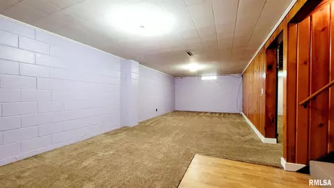 333 W 5th St, Bennett, IA 52721 photo 37